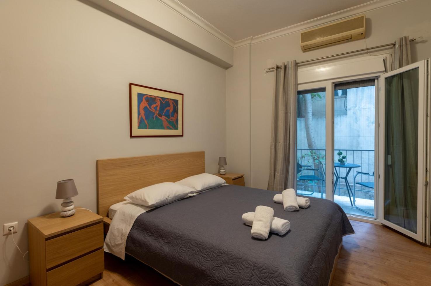 Entire Apt, 2 Bdrm, City Center アテネ エクステリア 写真